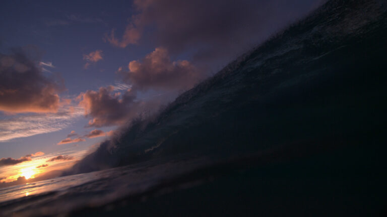 Sunrise Wave (RAW)