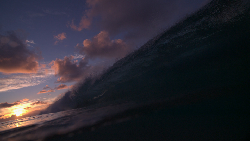 Sunrise Wave (RAW)